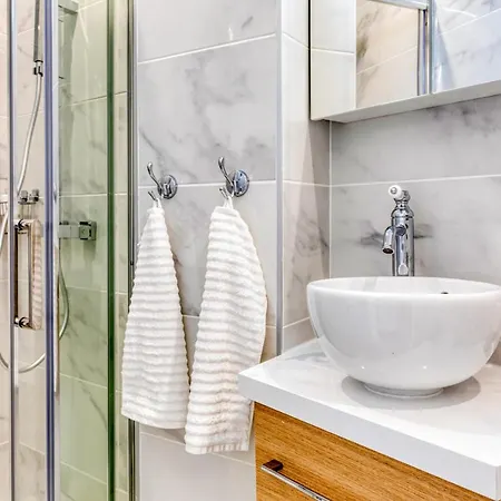 Les Vignes De Montmartre - アパートホテル